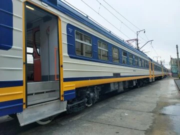 Залізниця, поїзд, УЗ, Укрзалізниця Залізниця, поїзд, УЗ, Укрзалізниця
