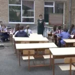 учні, школа